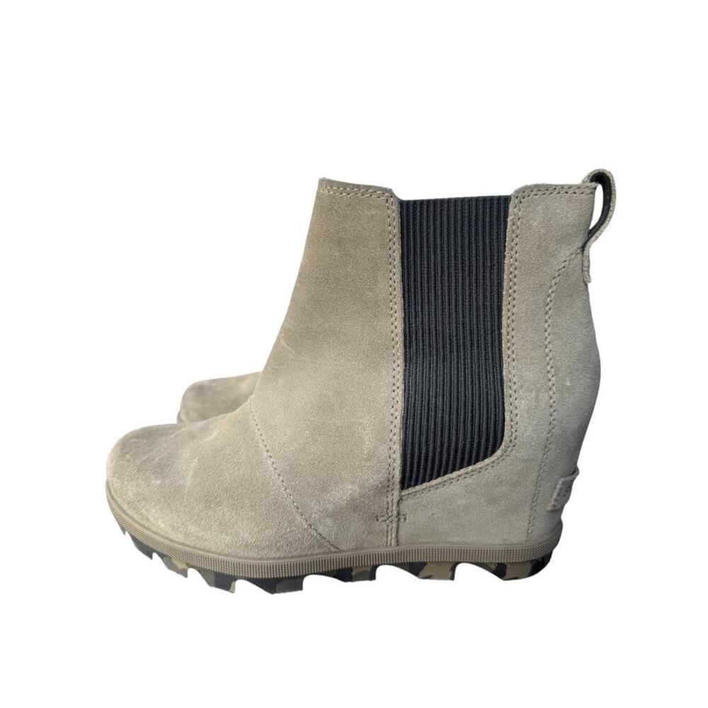 Sorel Joan of Arctic Wedge II Chelsea Boot Sage Suede Women size 7.5 - Picture 2 of 6
